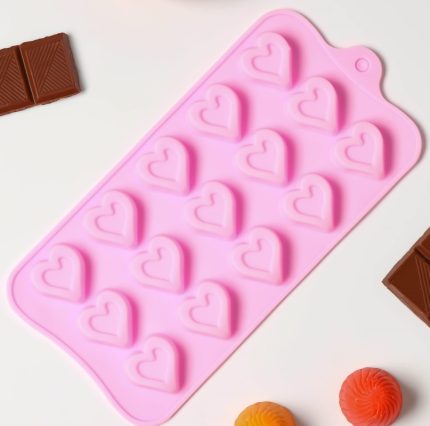 Форма пластиковая для шоколада Граненые сердца, 5 ячеек 12